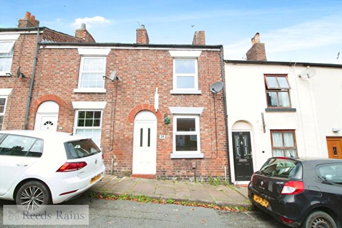 2 Bedroom Terraced House To Rent In Newton Street, Macclesfield, Cheshire, SK11