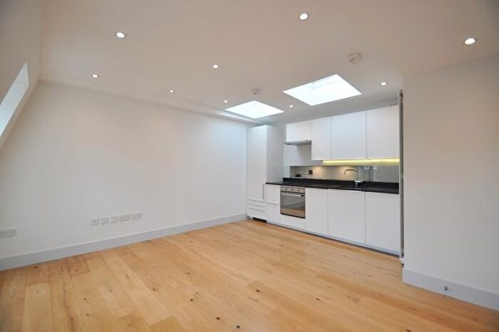 1 Bedroom Flat To Rent In Kingsland Road, London, E8