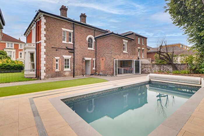 4 Bedroom Detached House For Sale In Victoria Grove, Southsea, PO5