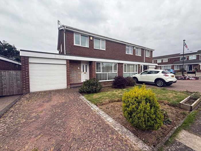 3 Bedroom Semi-Detached House To Rent In Bromley Court, Kingston Park, NE3