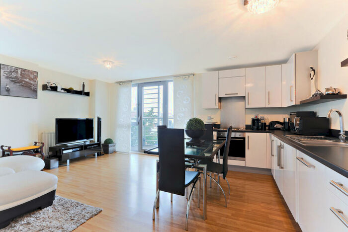 3 Bedroom Apartment To Rent In John Wetherby Court West, High Street, Stratford, E15