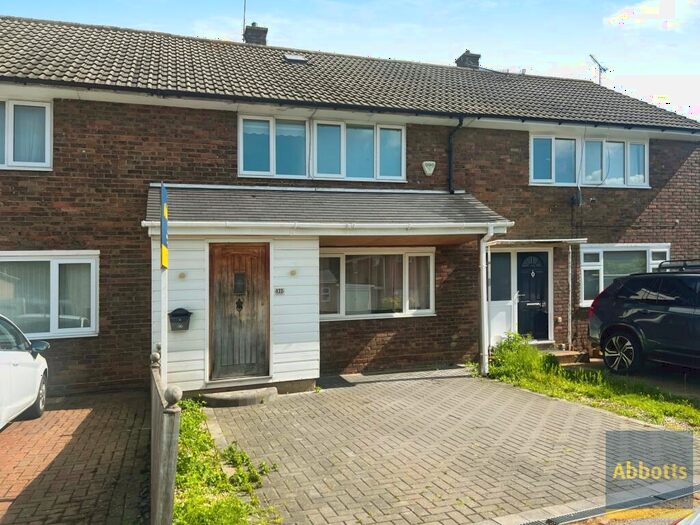 3 Bedroom House To Rent In Lee Chapel South, Basildon, SS16