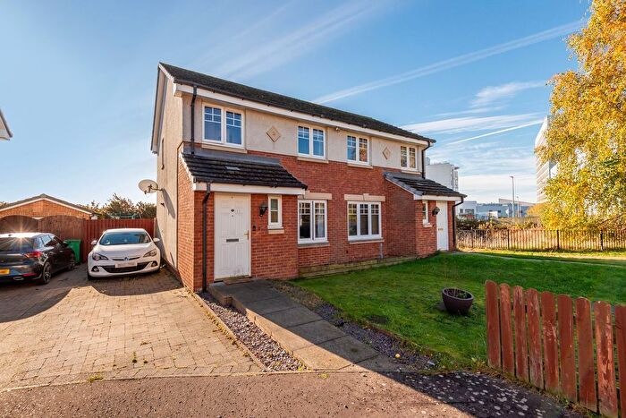 3 Bedroom Semi Detached House For Sale In Jute Place, Kirkcaldy, KY1
