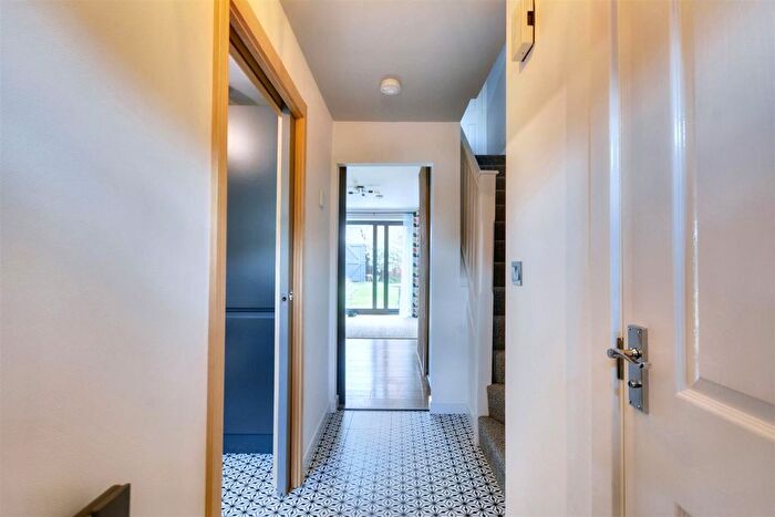 3 Bedroom End Of Terrace House For Sale In Hawthorne Avenue, Long Eaton, Nottingham, NG10