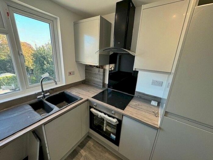 1 Bedroom Flat To Rent In London Road, Bromley, BR1