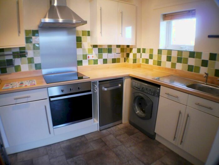 2 Bedroom Flat To Rent In Salisbury, SP1