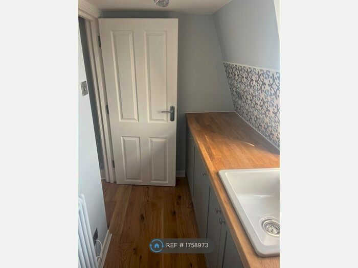 1 Bedroom Flat To Rent In Bath, Bath, BA1