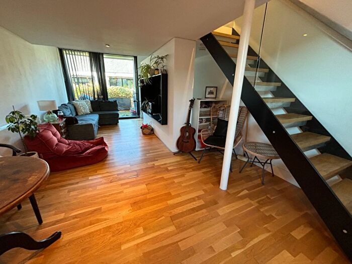 2 Bedroom Property To Rent In Alder Street, Salford, M6