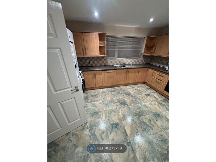 3 Bedroom Semi Detached House To Rent In Hillfield, Cheltenham, GL51