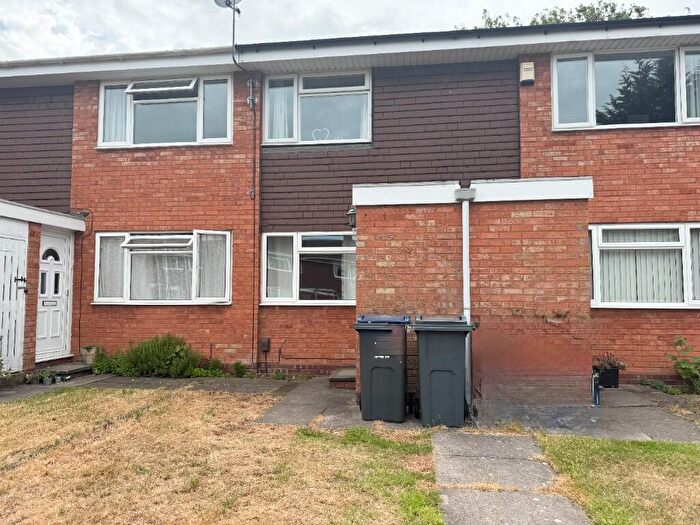 2 Bedroom Ground Maisonette To Rent In Overton Close, B28