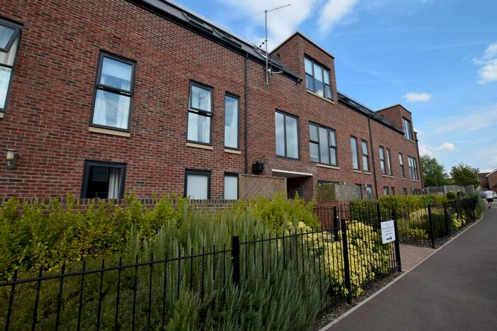 2 Bedroom Flat To Rent In Hedley Road, St Albans, AL1