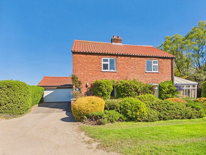 3 Bedroom Cottage For Sale In Ox Pasture Lane, Thornton, LN9