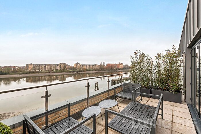 3 Bedroom Terraced House For Sale In Rainville Road, Fulham, W6