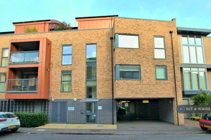 2 Bedroom Flat To Rent In Occupation Road, Cambridge, CB1