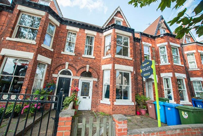 5 Bedroom Terraced House To Rent In Cliff Road, Hornsea, East Riding Of Yorkshire, HU18