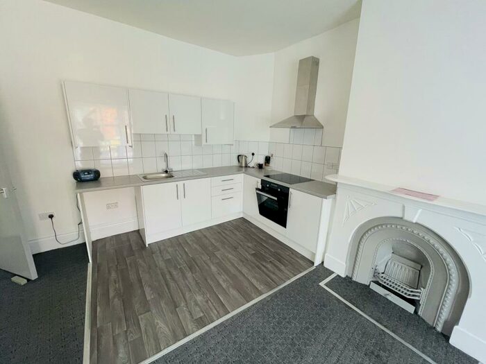 2 Bedroom Apartment To Rent In Warbreck Moor, Walton, L9