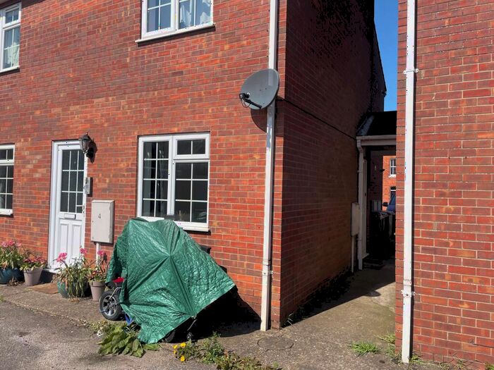 2 Bedroom Flat To Rent In Ashby Road, Spilsby, PE23