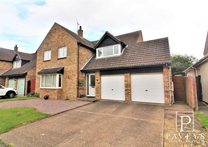 4 Bedroom Detached House For Sale In Frietuna Road, Kirby Cross, Frinton-On-Sea, CO13