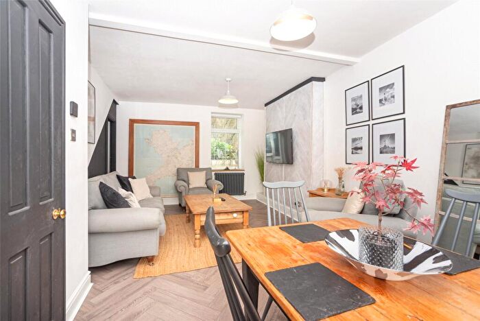 3 Bedroom End Of Terrace House For Sale In Tai Craig Y Don, Cwm Y Glo, Gwynedd, LL55