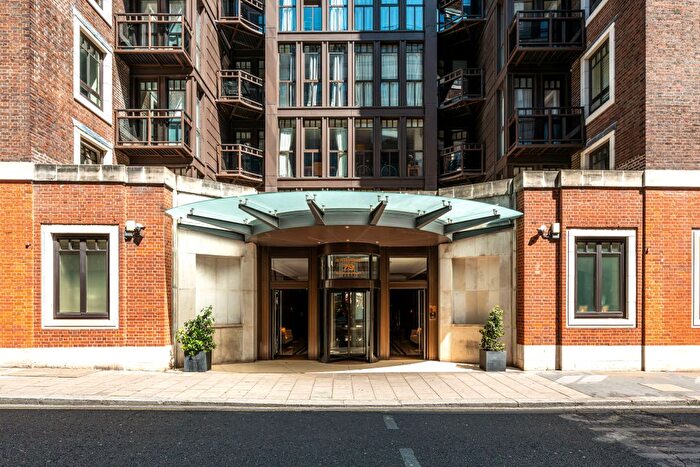 2 Bedroom Flat For Sale In Marsham Street, London, SW1P