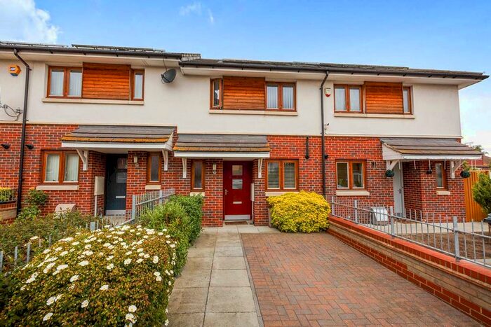 2 Bedroom Terraced House To Rent In Ferguson Avenue, Gravesend, Kent, DA12