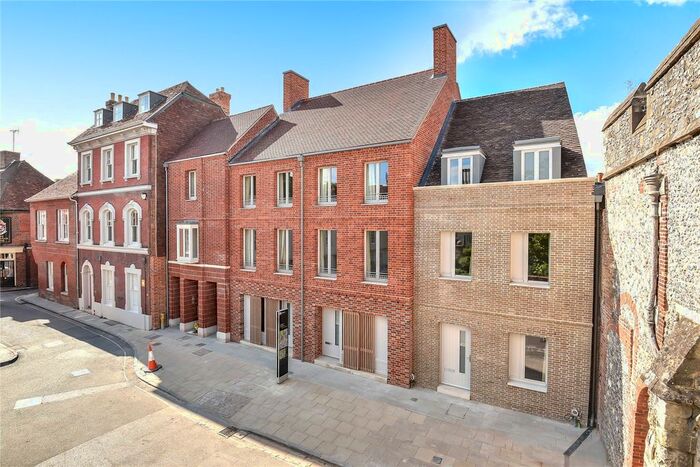 3 Bedroom Terraced House To Rent In Kingsgate Street, Winchester, Hampshire, SO23