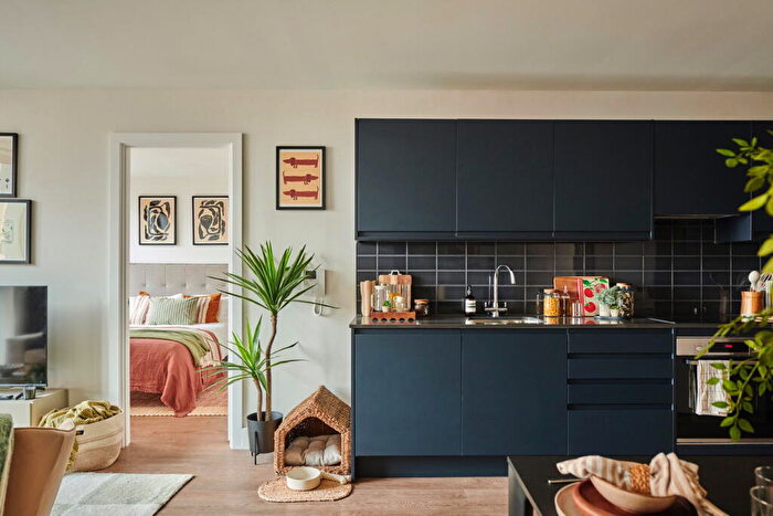 1 Bedroom Apartment For Sale In Prospect Road, St. Albans, AL1