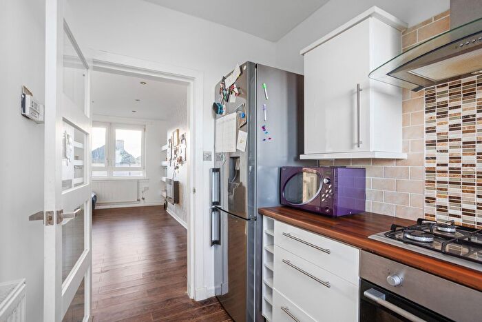 2 Bedroom Flat For Sale In / Loganlea Road, Craigentinny, EH7