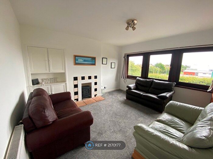 3 Bedroom Flat To Rent In Pitmedden Road, Aberdeen, AB10