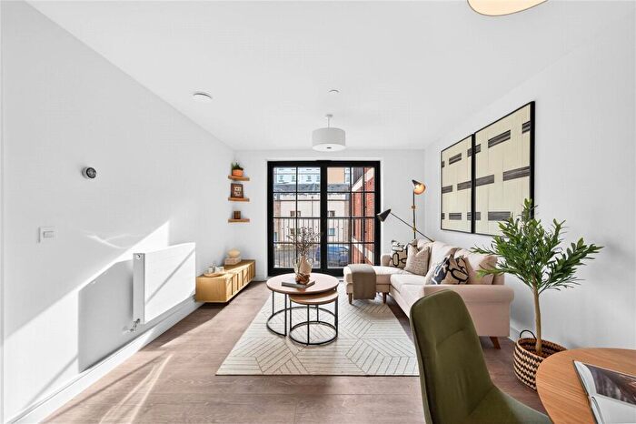 2 Bedroom Apartment For Sale In Plot - Henderson Place, Edinburgh, Midlothian, EH3