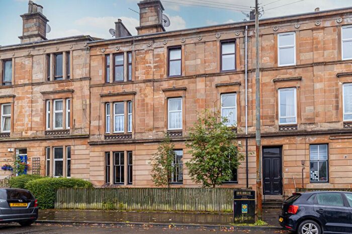 4 Bedroom Apartment For Sale In Queen Mary Avenue, Queen's Park, Glasgow, G42