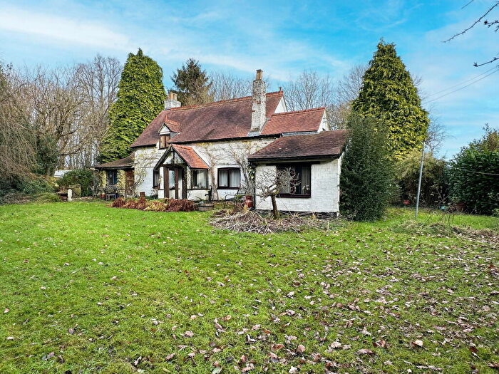 4 Bedroom Detached House For Sale In Tanners Green Lane, Wythall, B47