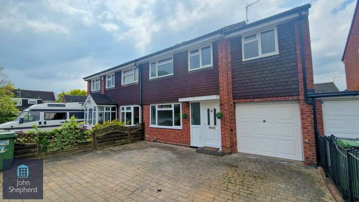 4 Bedroom Semi-Detached House To Rent In Meriden Close, Redditch, Worcestershire, B98