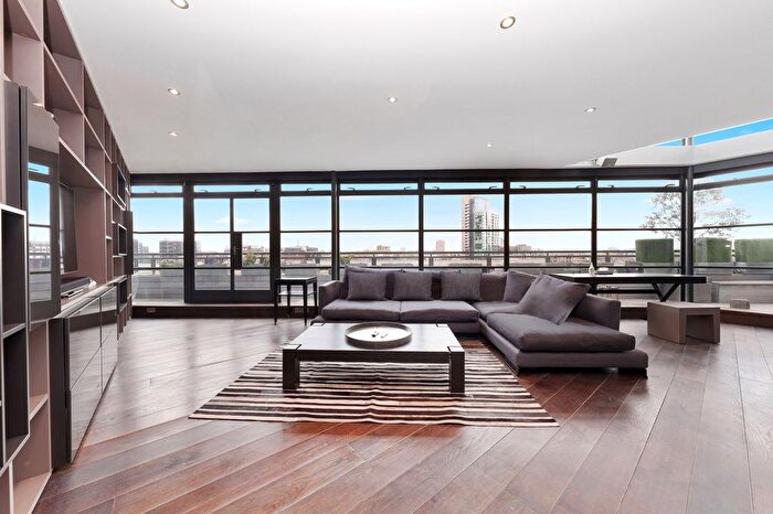 3 Bedroom Flat For Sale In Commercial Street, Exchange Building, E1