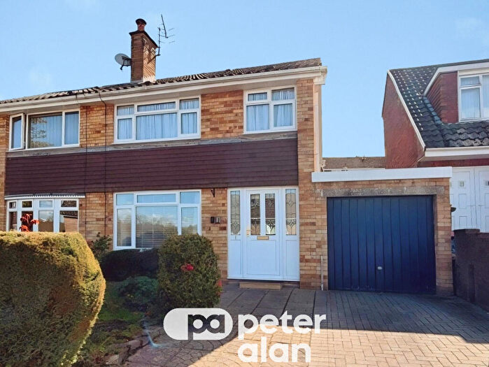 3 Bedroom Semi-Detached House For Sale In The Spinney, Newport, NP20
