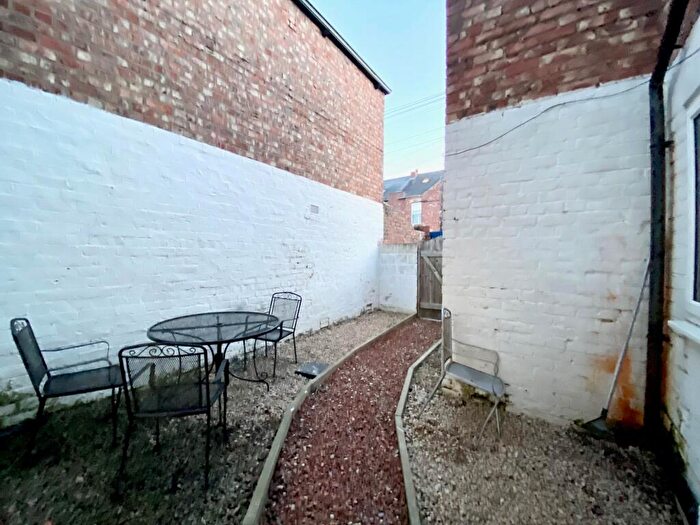 3 Bedroom Flat To Rent In Tavistock Road, Jesmond, NE2