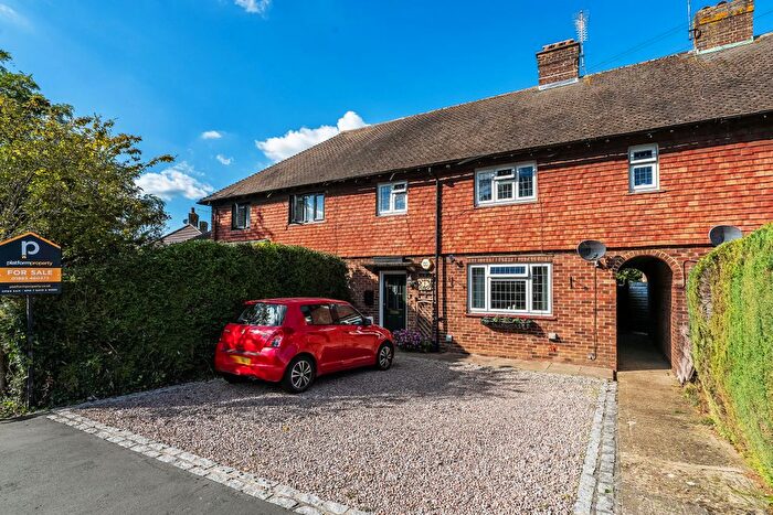 4 Bedroom Terraced House For Sale In Stoneleigh Road, Limpsfield Chart, Oxted, Surrey, RH8