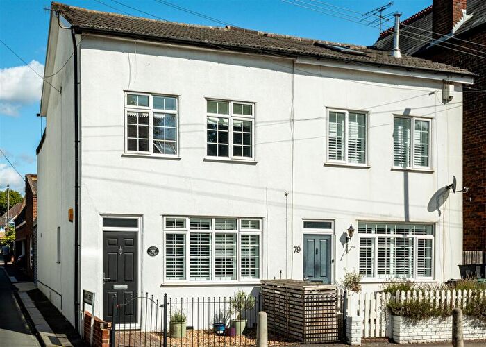 3 Bedroom Semi-Detached House For Sale In Holmesdale Road, Reigate, RH2