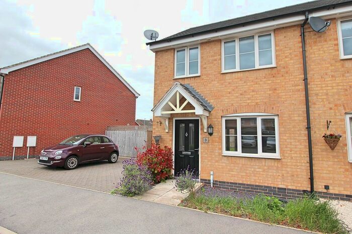 3 Bedroom Semi-Detached House To Rent In Poppy Close, Leicester, LE8