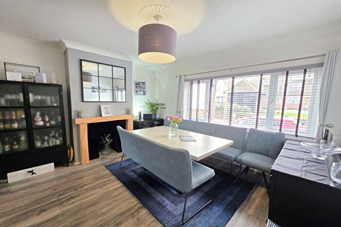 5 Bedroom Semi-Detached House For Sale In Church Street, Braintree, Essex, CM7