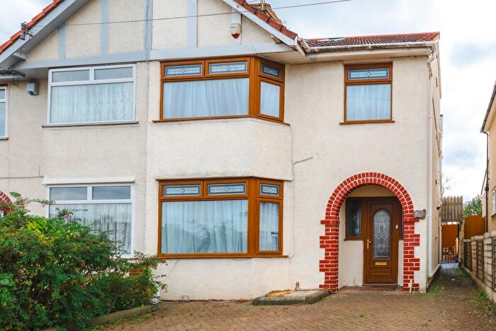 6 Bedroom House To Rent In Mackie Road, Filton, Bristol, BS34