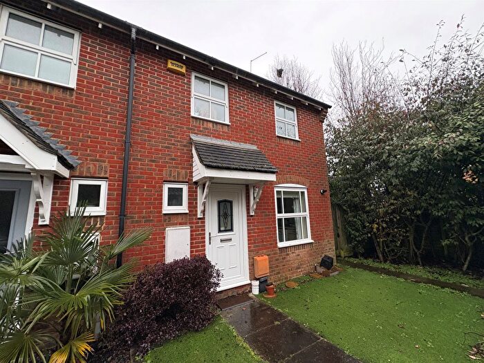 3 Bedroom End Terrace House For Sale In St. Cleeve Way, Ferndown, BH22