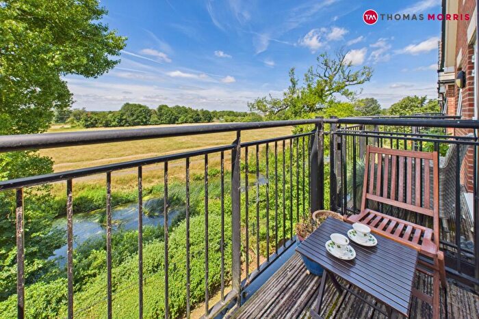 2 Bedroom Retirement Property For Sale In Shortmead Street, Biggleswade, Bedfordshire, SG18