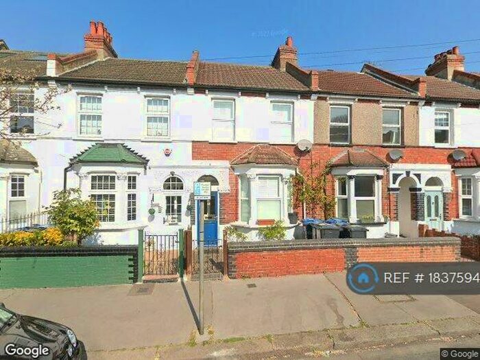 3 Bedroom Terraced House To Rent In Dalmally Road, Croydon, CR0
