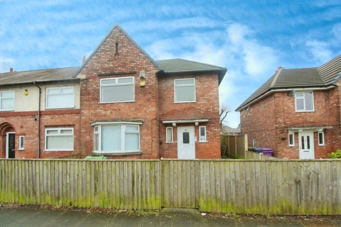 3 Bedroom Semi-Detached House To Rent In Maxwell Road, Liverpool, Merseyside, L13