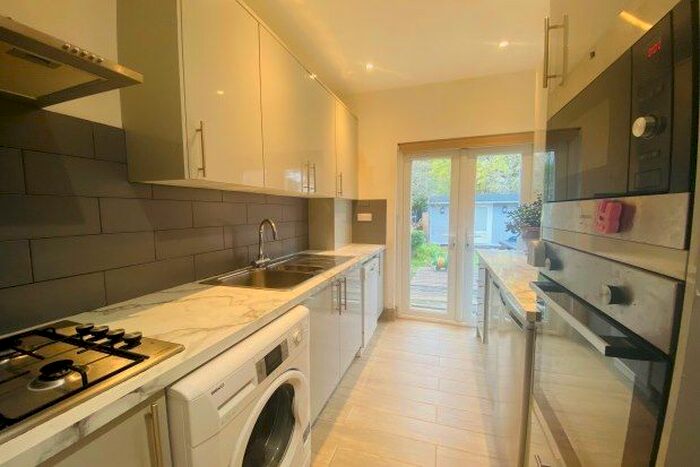 1 Bedroom Flat To Rent In Southbury Road, Enfield, EN1