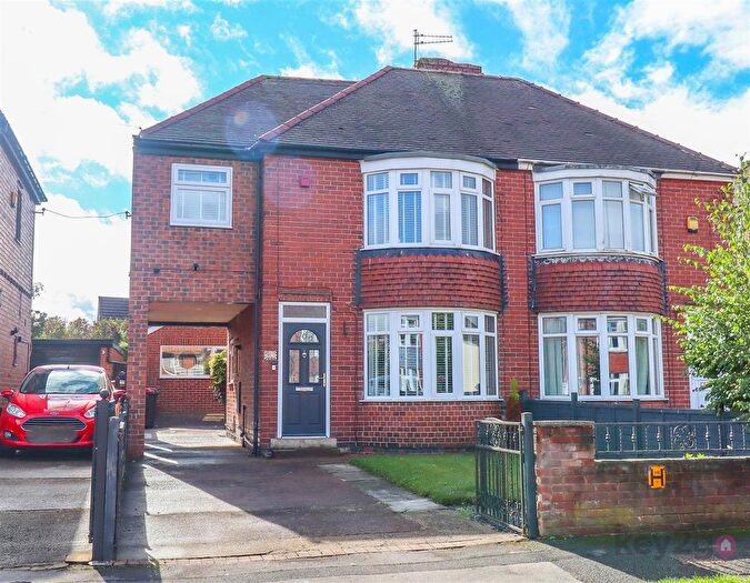 3 Bedroom Semi-Detached House For Sale In Seymore Road, Aston, Sheffield, S26