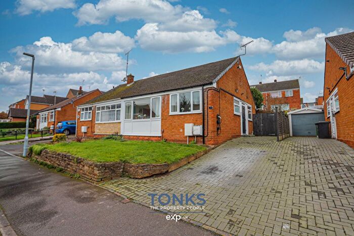 2 Bedroom Semi-Detached House For Sale In Dunnington Avenue, Kidderminster, DY10