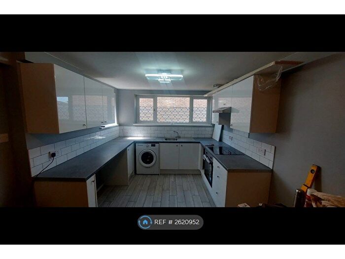 4 Bedroom Terraced House To Rent In Willowfield, Telford, TF7