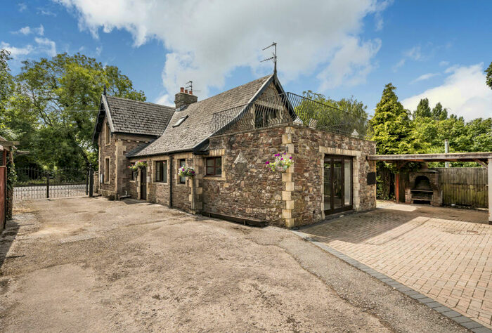 4 Bedroom Detached House For Sale In Latteridge Road, Iron Acton, Bristol, Gloucestershire, BS37